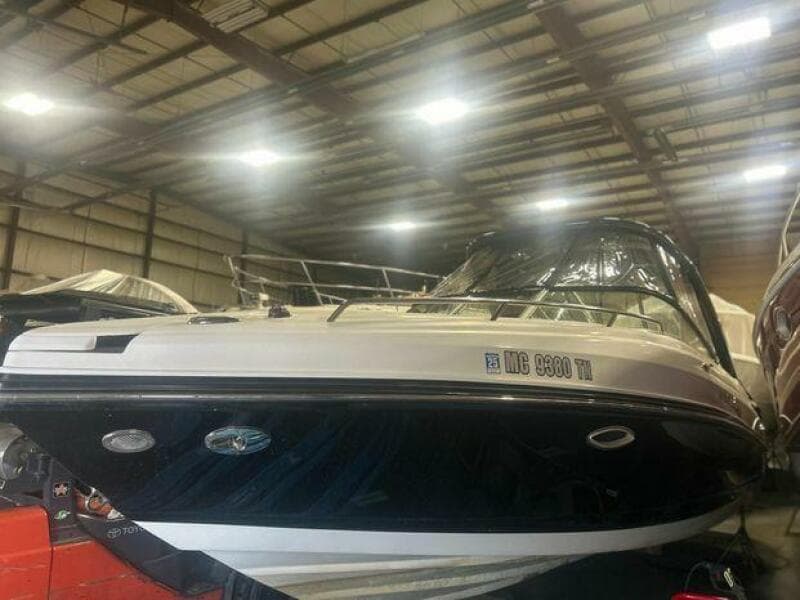 2012 Rinker 276 Captiva Cuddy