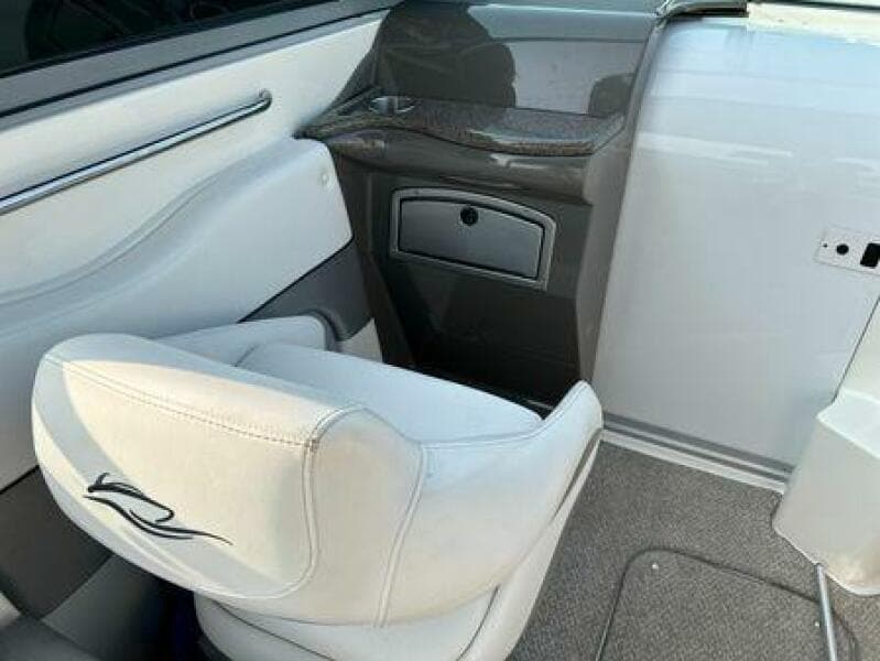 2012 Rinker 276 Captiva Cuddy