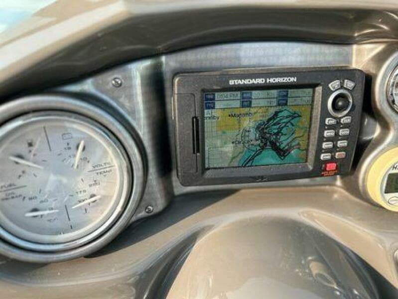 2012 Rinker 276 Captiva Cuddy