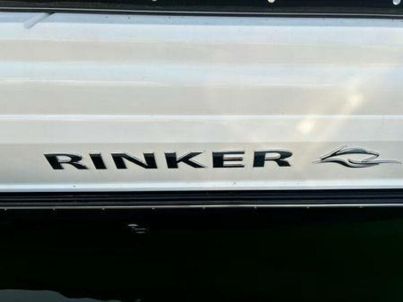 2012 Rinker 276 Captiva Cuddy