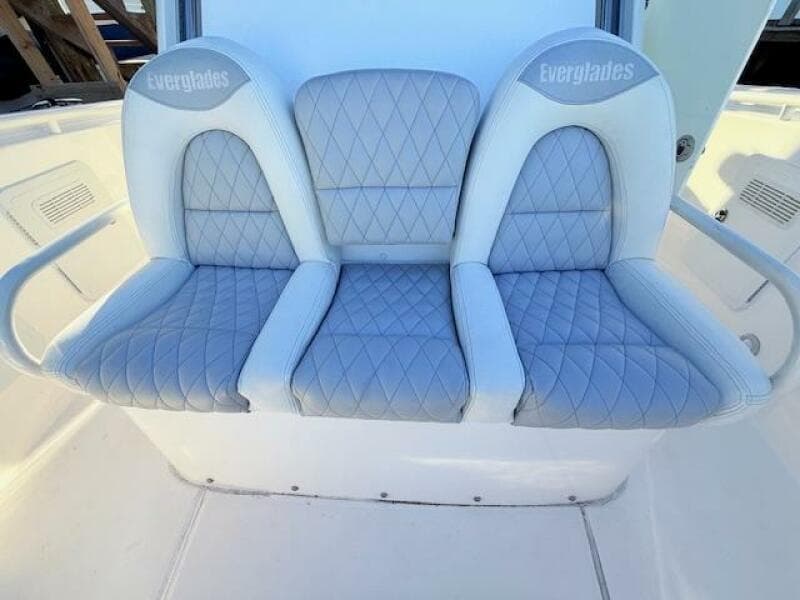 2014 Everglades 355 Center Console - Photo 19
