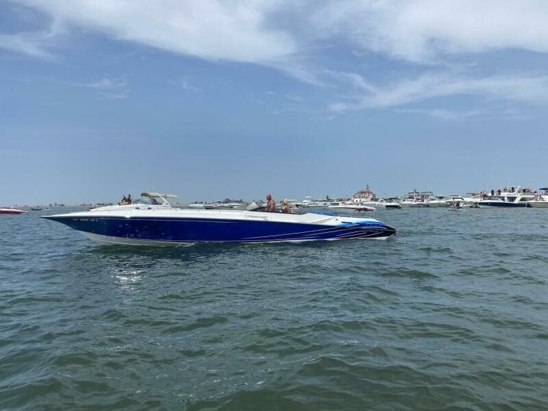 2007 Fountain 42 Executioner