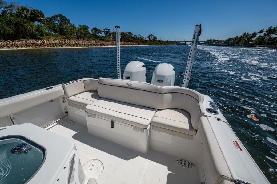 2022 Sea Hunt 265 Ultra SE