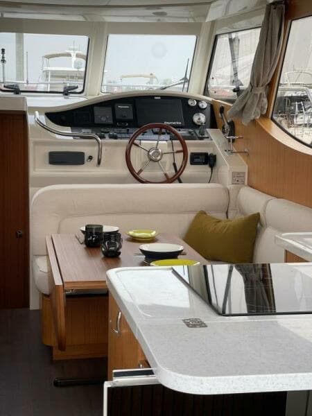 2019 Greenline 33 HYBRID