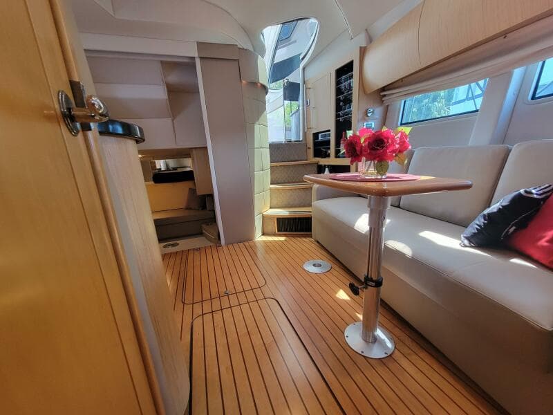 2012 Four Winns V435