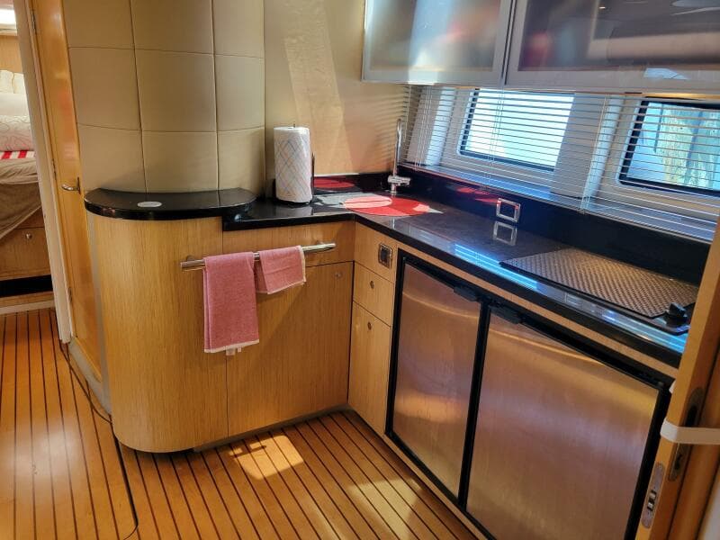 2012 Four Winns V435