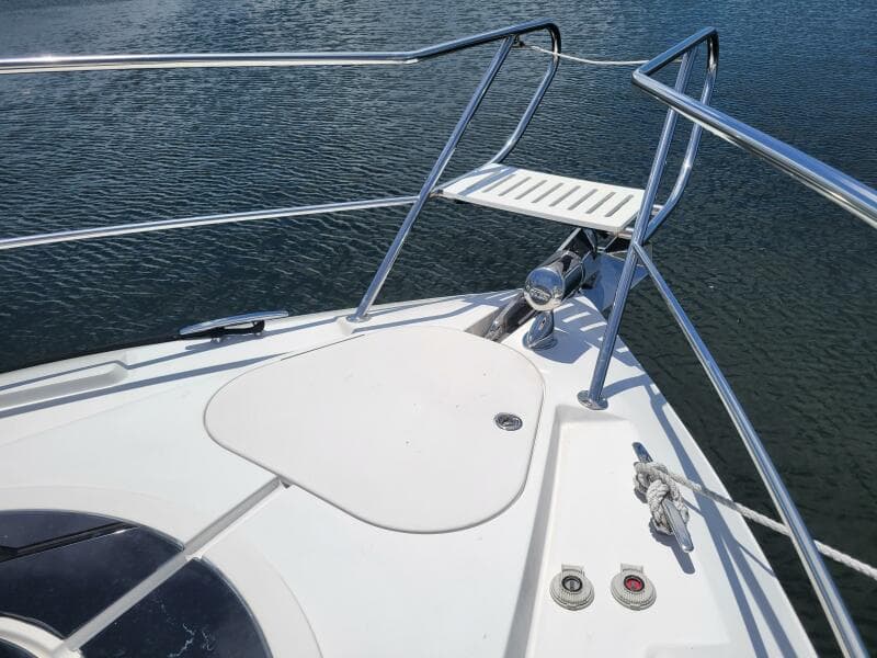 2012 Four Winns V435