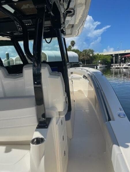 2022 Scout 355 LXF CC