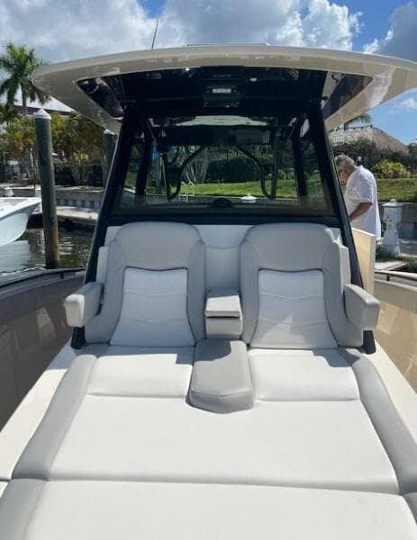 2022 Scout 355 LXF CC