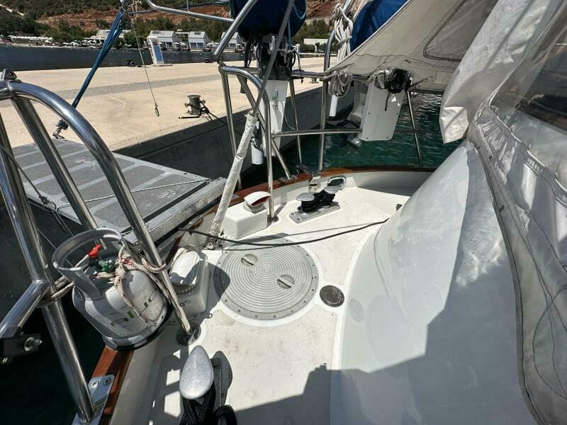 1990 Cheoy Lee Motorsailor