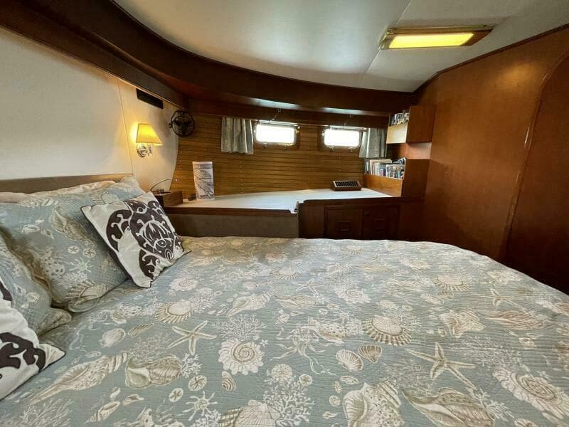 1990 Cheoy Lee Motorsailor