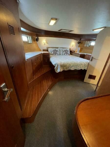 1990 Cheoy Lee Motorsailor