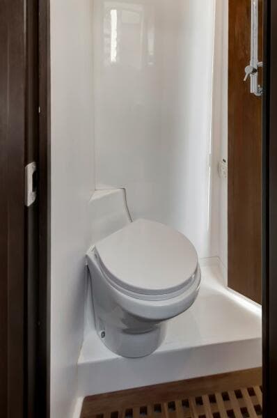 2023 Jupiter 43 Center Console "Aqua Toy"