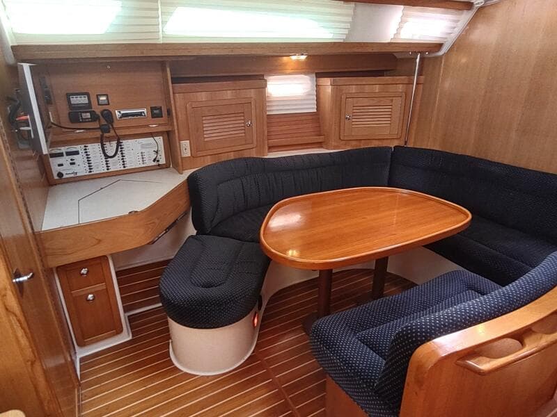 2005 Catalina 42 MKII