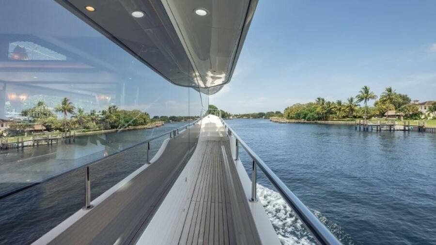 2017 Ocean Alexander 