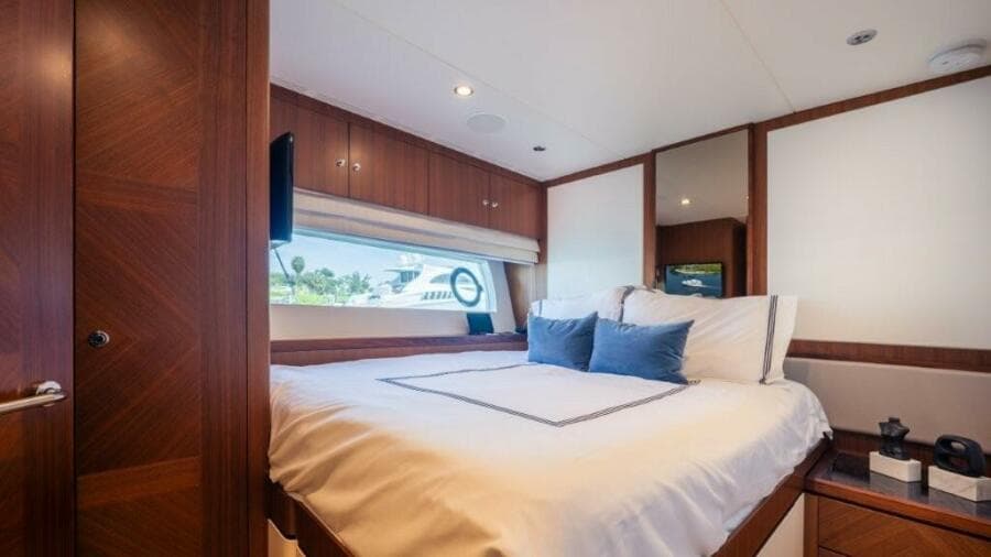 2017 Ocean Alexander 