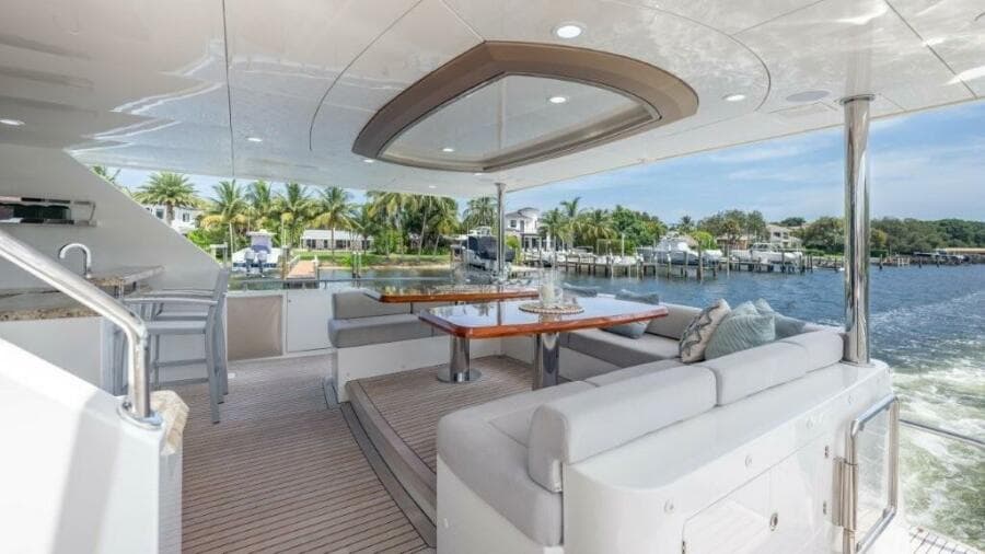 2017 Ocean Alexander 