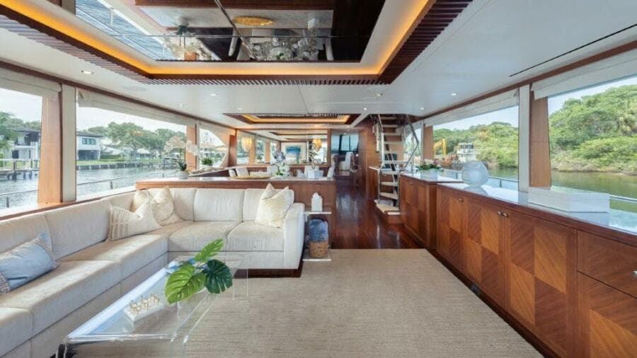 2017 Ocean Alexander 