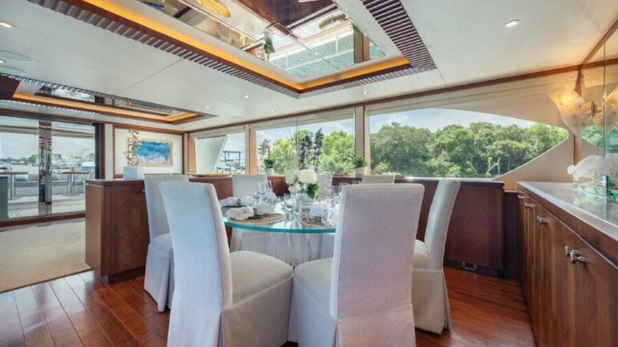 2017 Ocean Alexander 