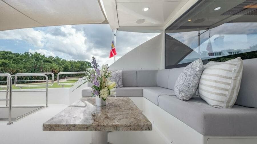 2017 Ocean Alexander 