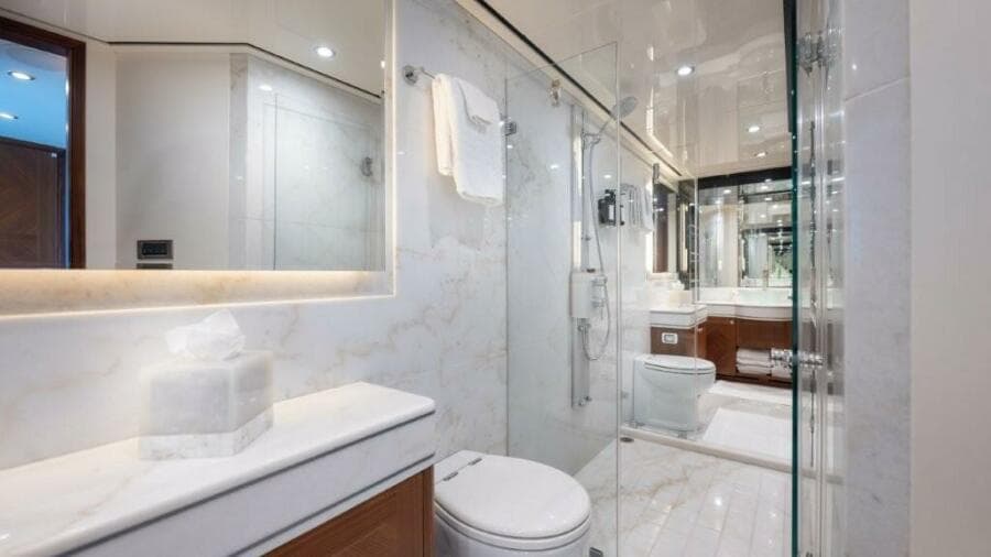 2017 Ocean Alexander 