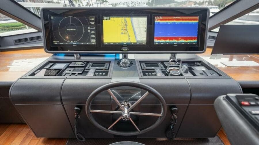 2017 Ocean Alexander 