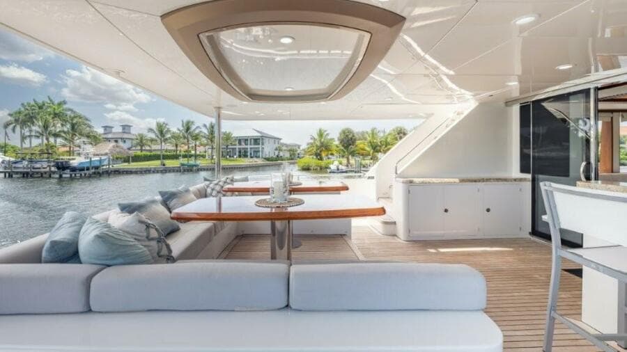 2017 Ocean Alexander 