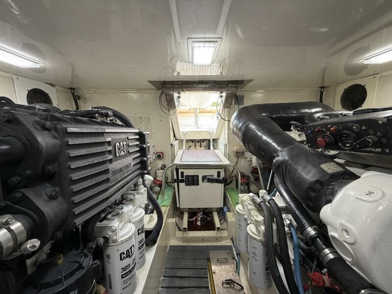 2006 Buddy Davis 48 Express PALE HORSE