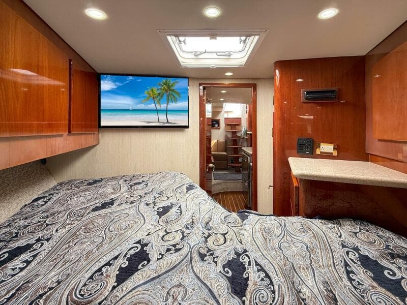 2006 Buddy Davis 48 Express PALE HORSE