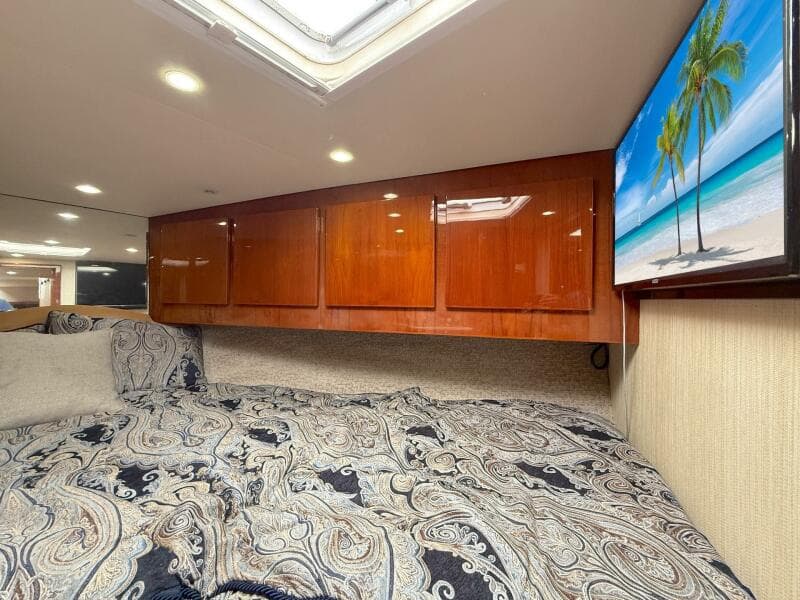 2006 Buddy Davis 48 Express PALE HORSE