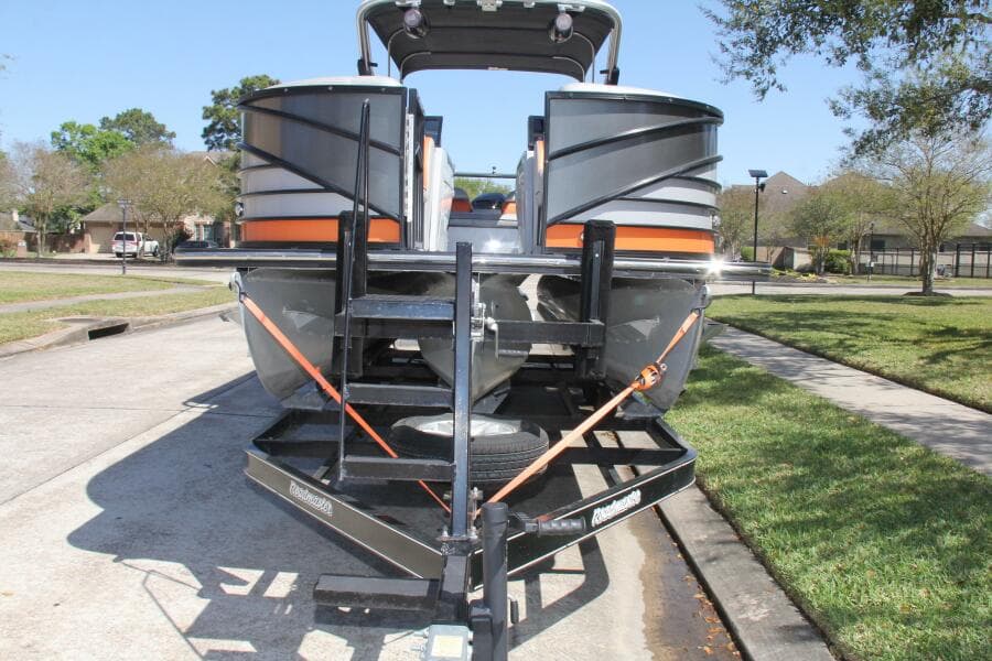 2021 Berkshire 25 Sport CL