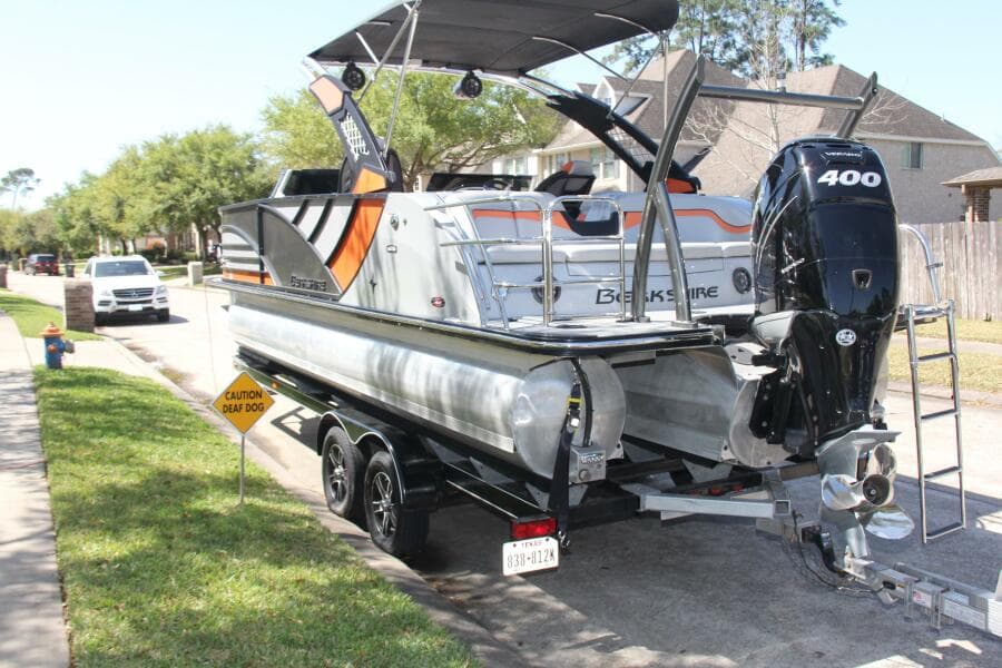 2021 Berkshire 25 Sport CL