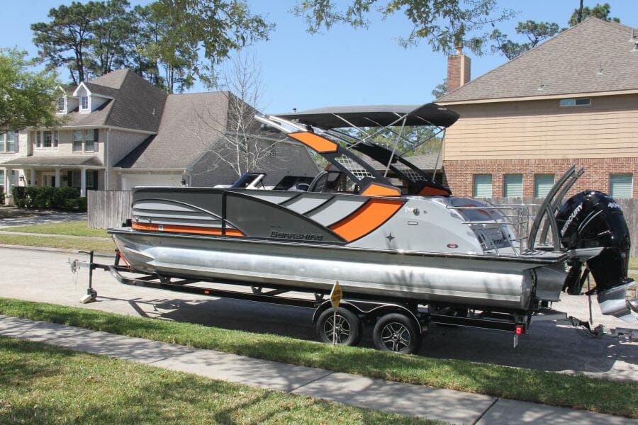 2021 Berkshire 25 Sport CL