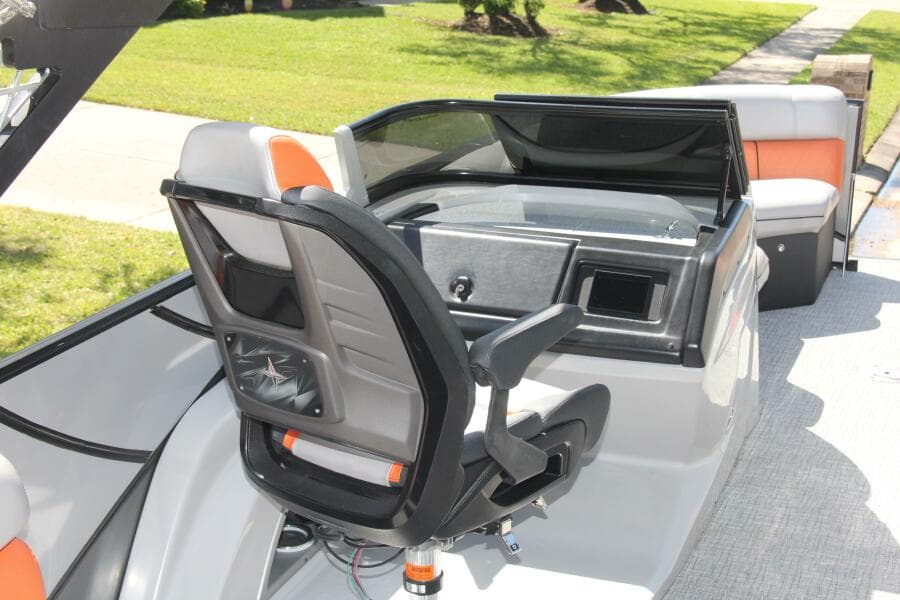 2021 Berkshire 25 Sport CL