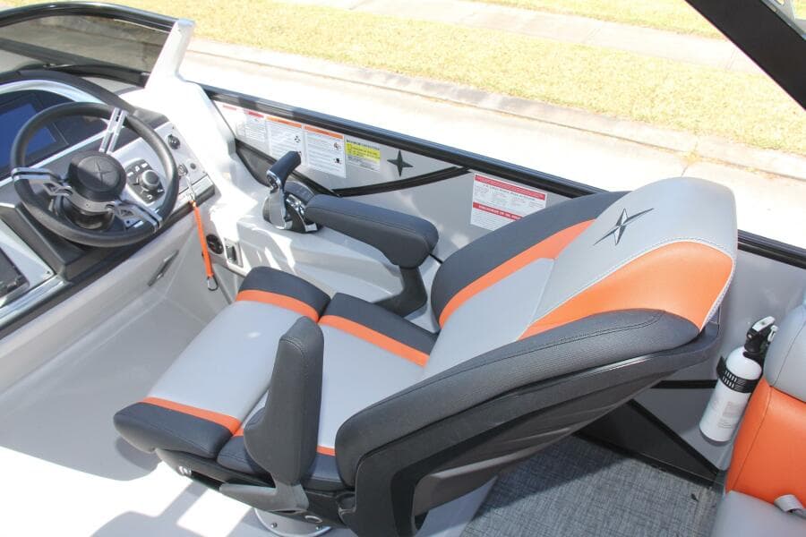 2021 Berkshire 25 Sport CL