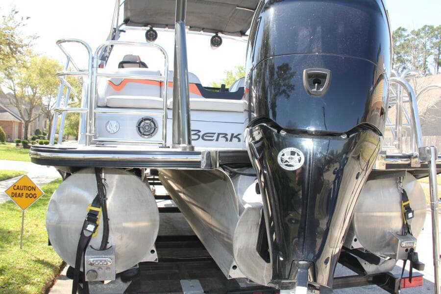 2021 Berkshire 25 Sport CL