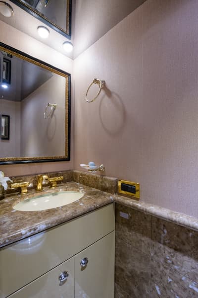 Westport 95 - My Girl - interior