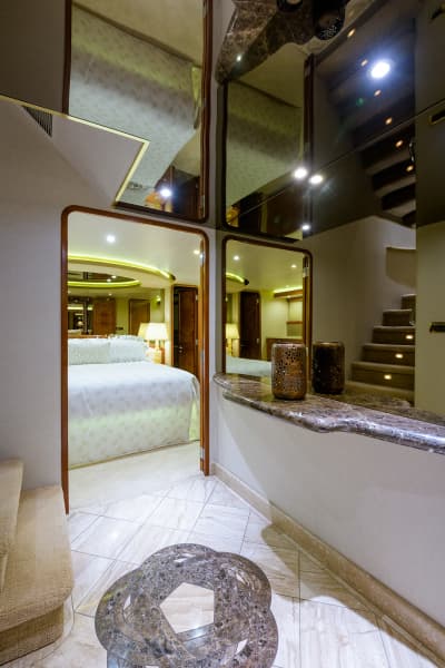 Westport 95 - My Girl - interior