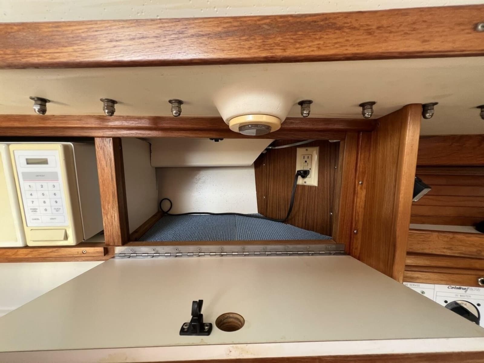 1994 Catalina 320 - Photo 71