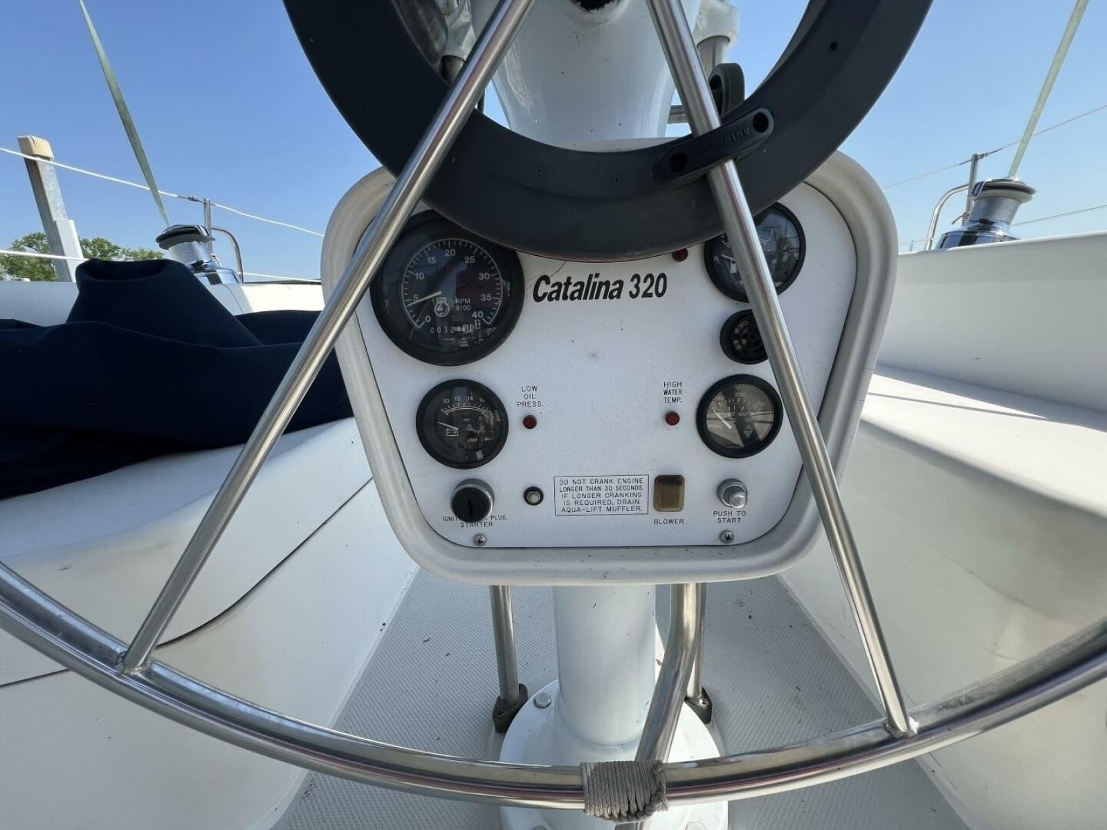 1994 Catalina 320 - Photo 13