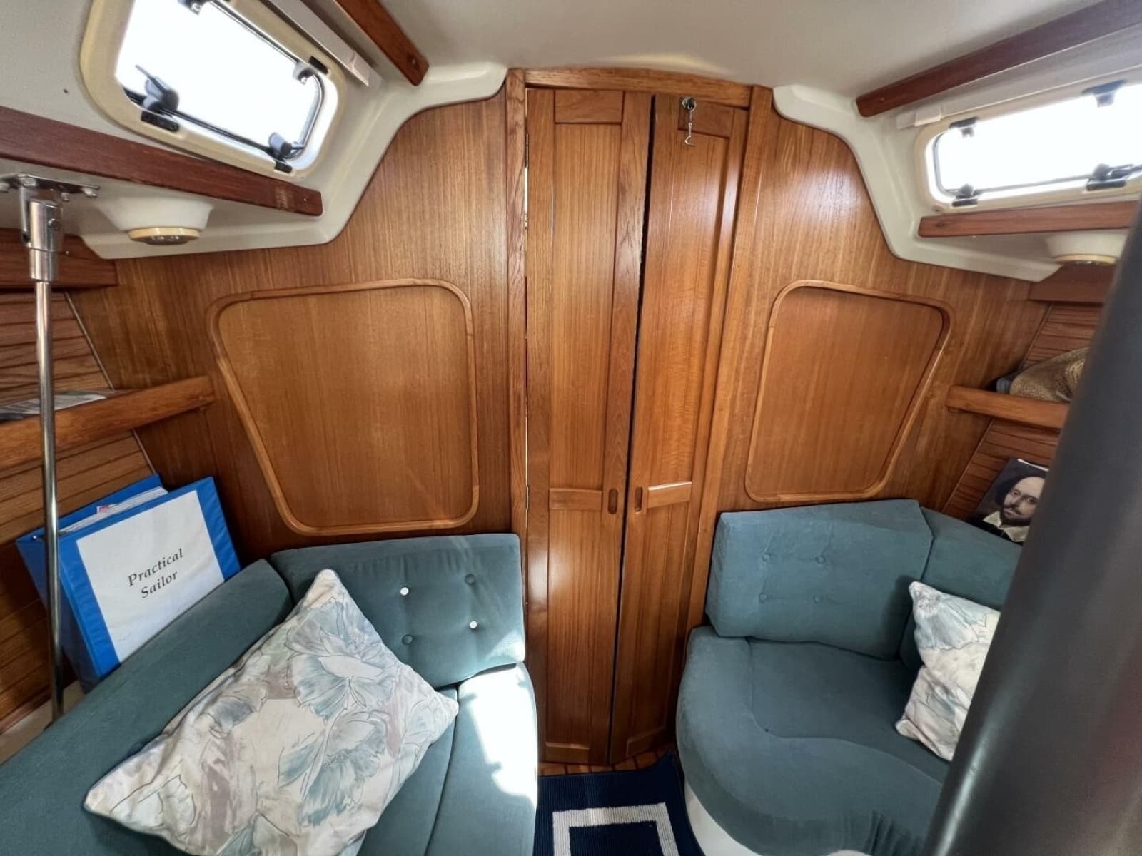 1994 Catalina 320 - Photo 47