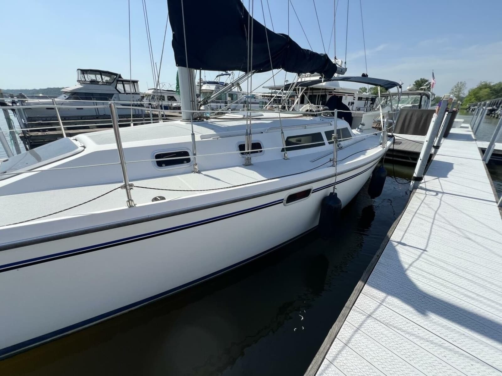 1994 Catalina 320 - Photo 3