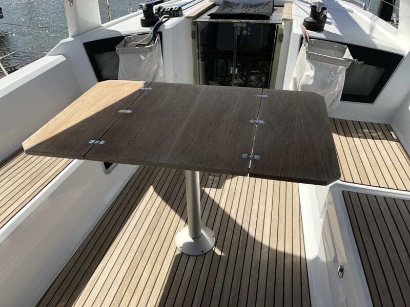 2017 Beneteau Oceanis 38 Weekender