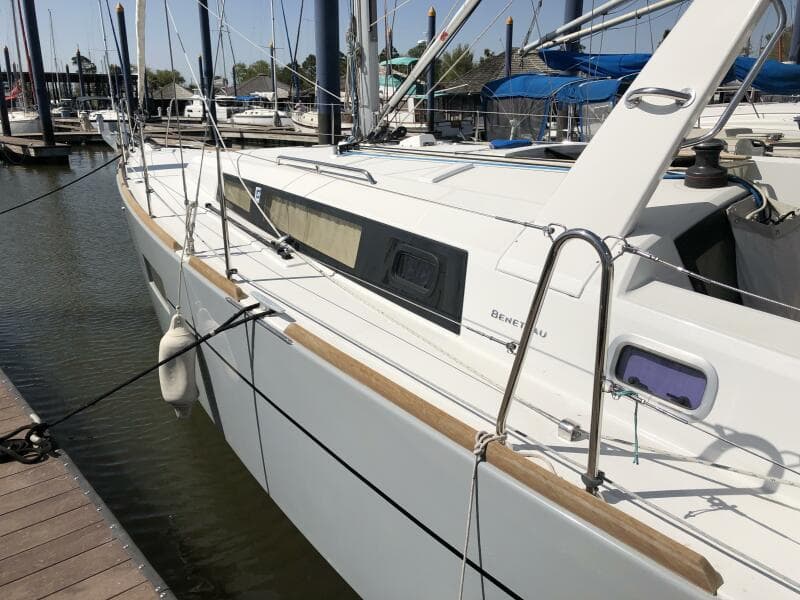 2017 Beneteau Oceanis 38 Weekender