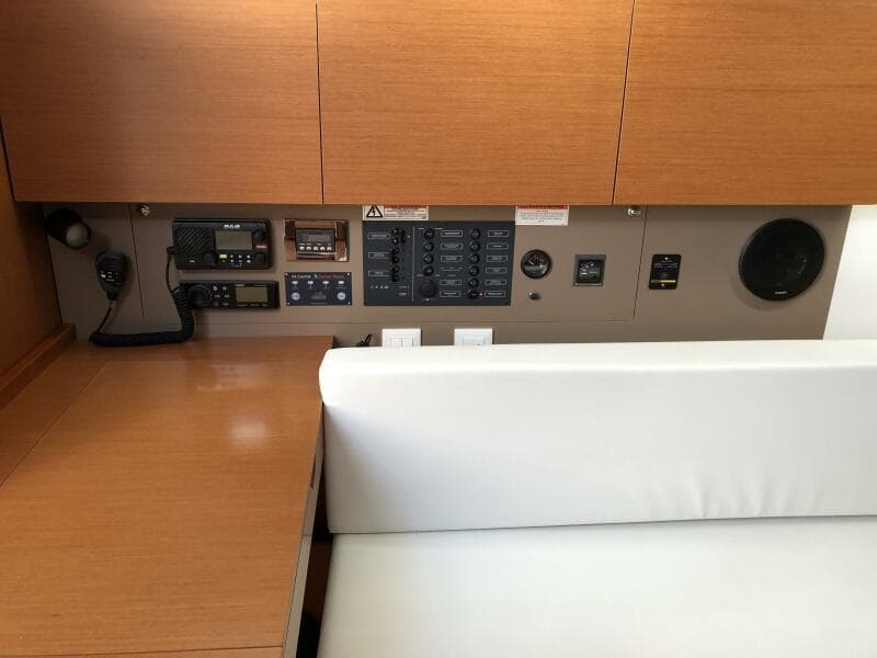 2017 Beneteau Oceanis 38 Weekender