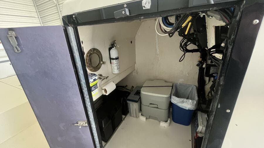 1990 Ocean Master 31