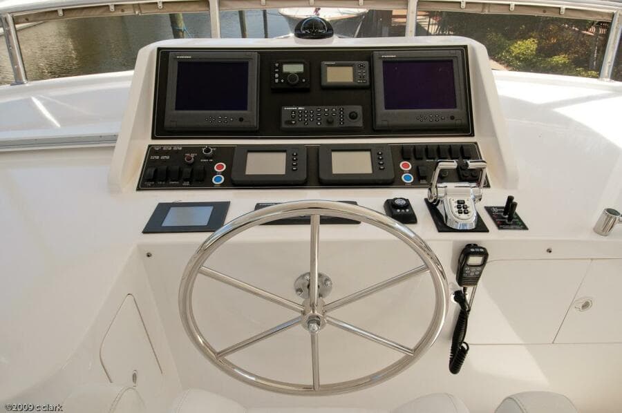 2005 Ocean Alexander 58 - Flybridge