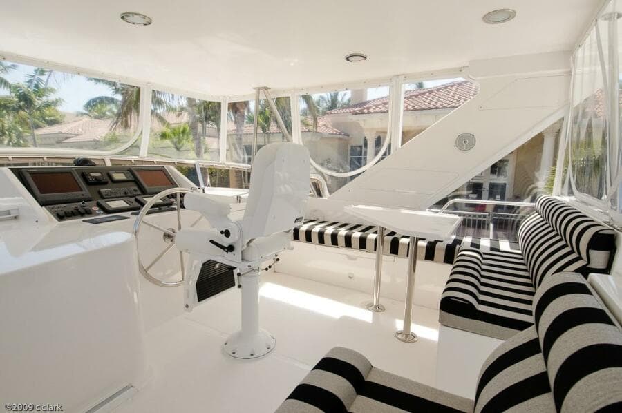 2005 Ocean Alexander 58 - Flybridge