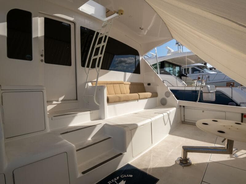 2005 Viking 74 Enclosed Bridge