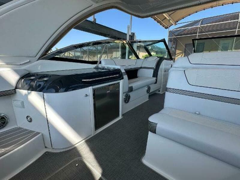 2020 Formula 350 Crossover Bowrider